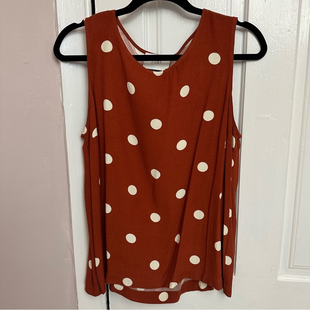 JUST - calia top - orange with polka dots - sustainable fashion
